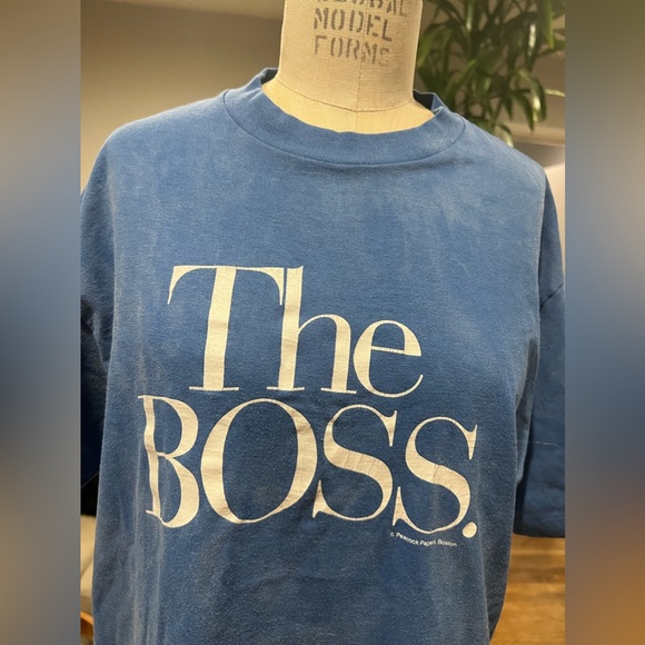 Vintage The Boss Peacock Papers T-shirt Distressed 1980’s - Picture 2 of 7